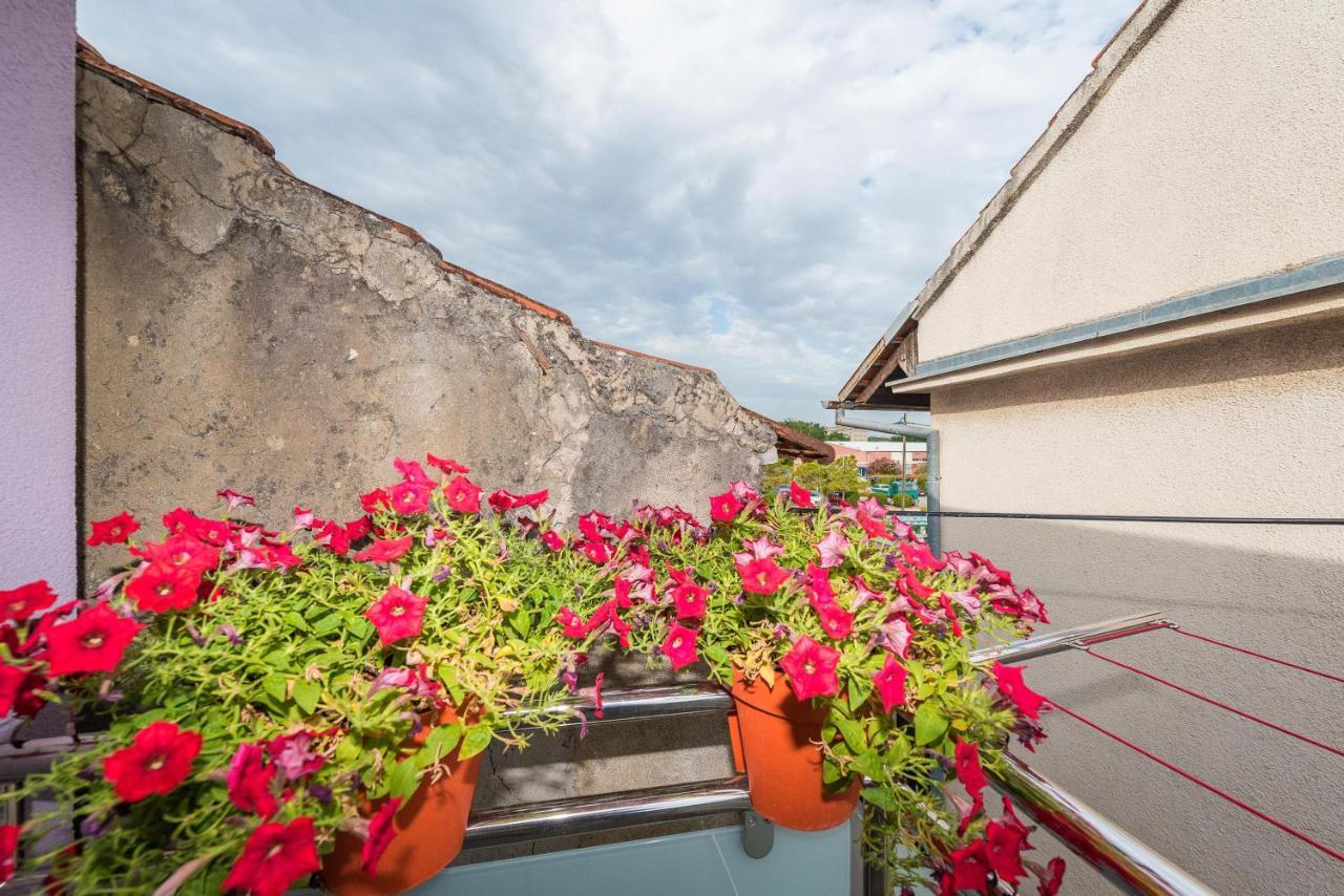 Lavi Apartmán