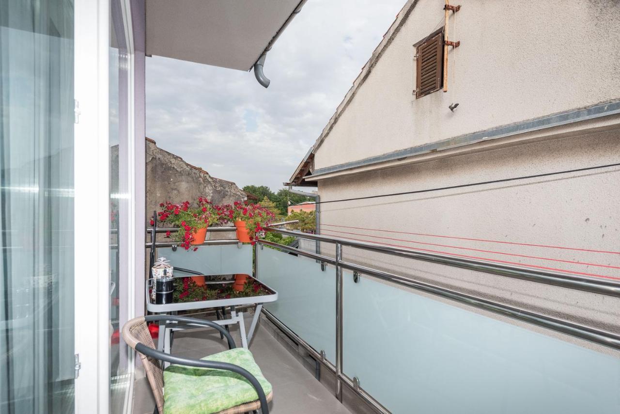 Apartment Lavi